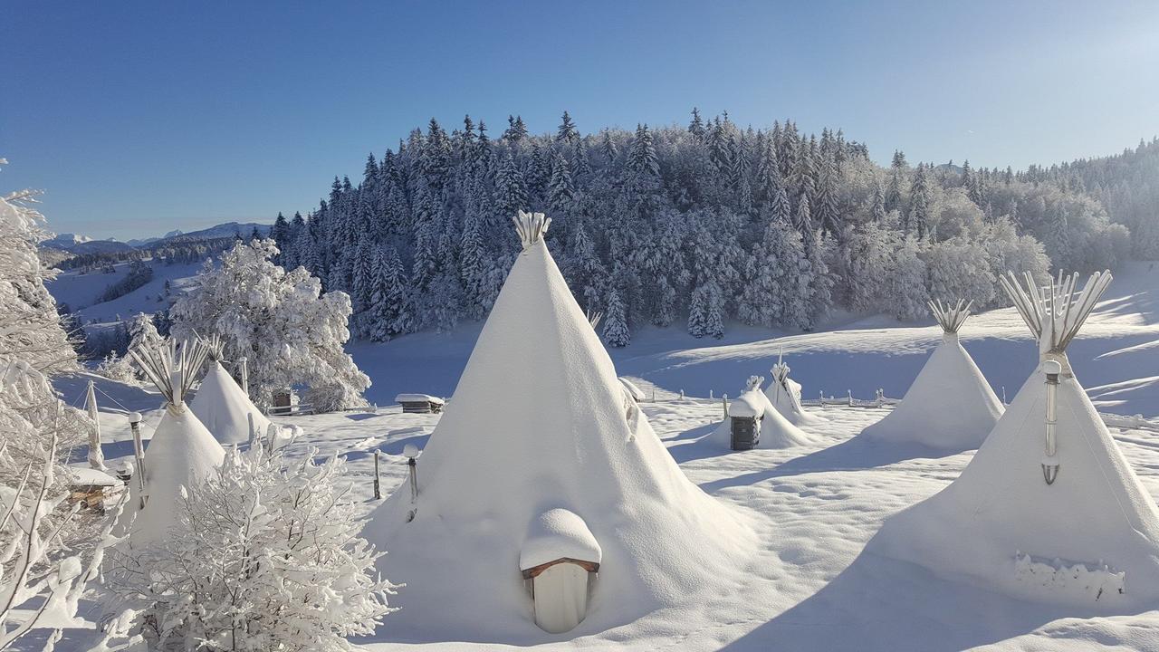 Village Tipi La Feclaz Ngoại thất bức ảnh