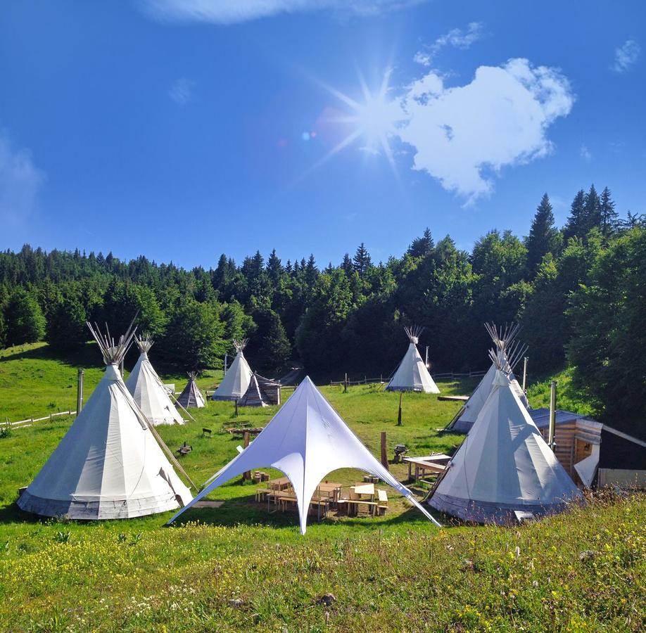 Village Tipi La Feclaz Ngoại thất bức ảnh