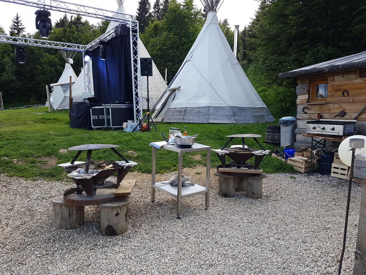 Village Tipi La Feclaz Ngoại thất bức ảnh